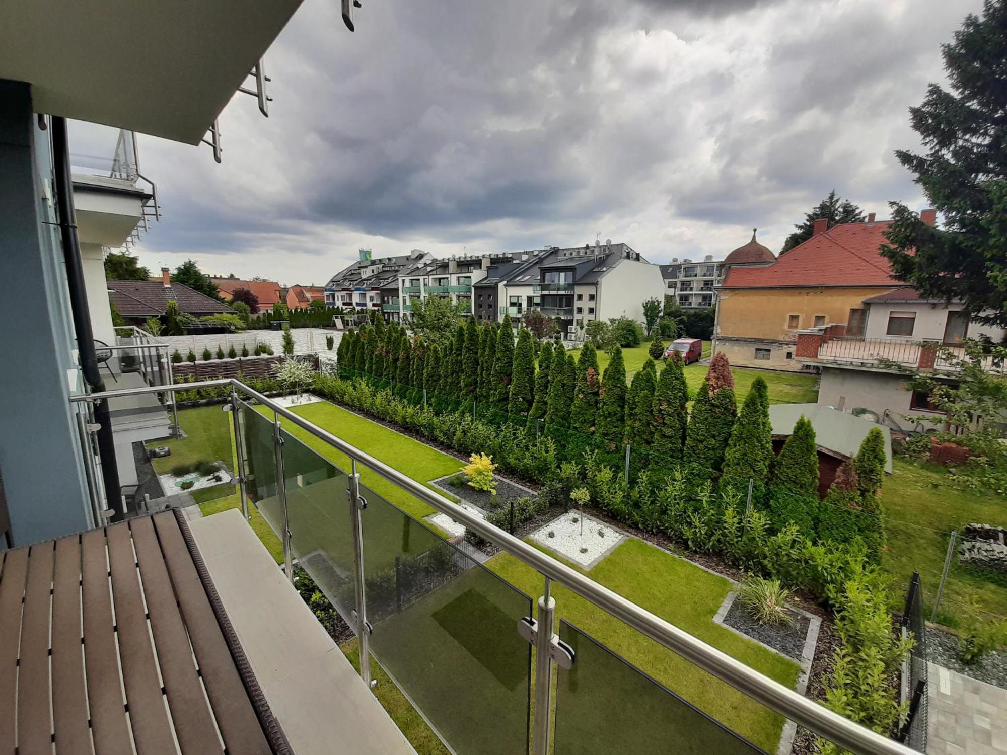 Harmony Apartments Sárvár Sarvar Exterior foto